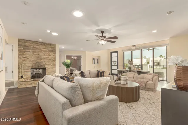 $1,800,000 | 5822 North 44th Place, Phoenix, AZ 85018