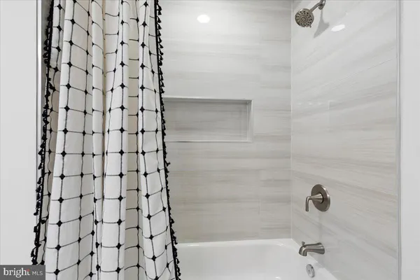 $640,000 | 10538 Green Mountain Circle, Columbia, MD 21044