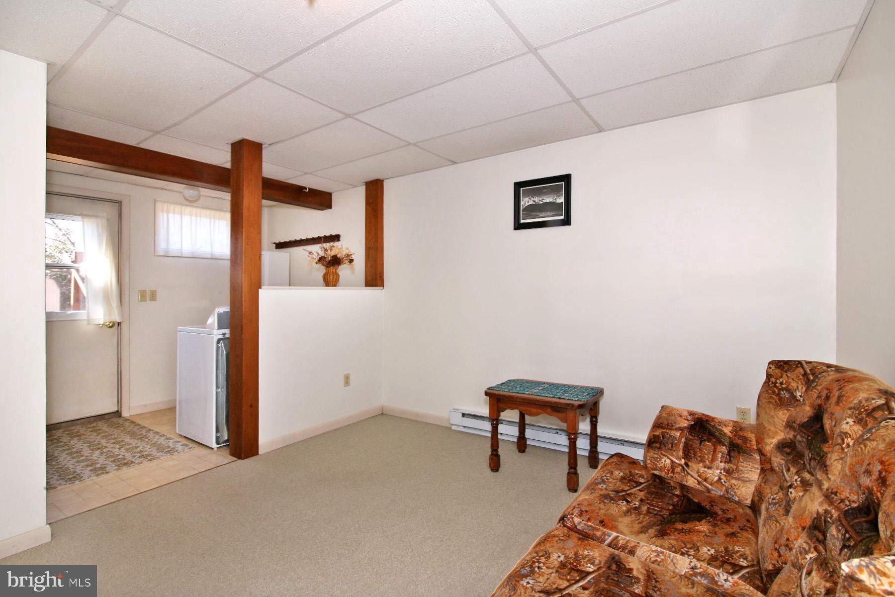 575 Bachmanville Road Hershey, PA 17033 - Photo 43 of 57 a room with furniture and a window