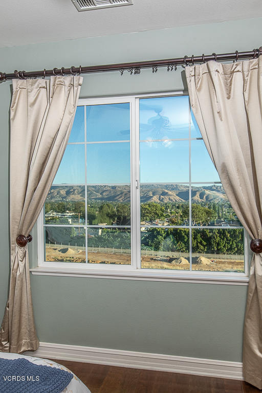 3729 Horizon Ridge Court Simi Valley, CA 93063 - Photo 15 of 70 3729 Horizon Ridge Court - HsH Prod.-59
