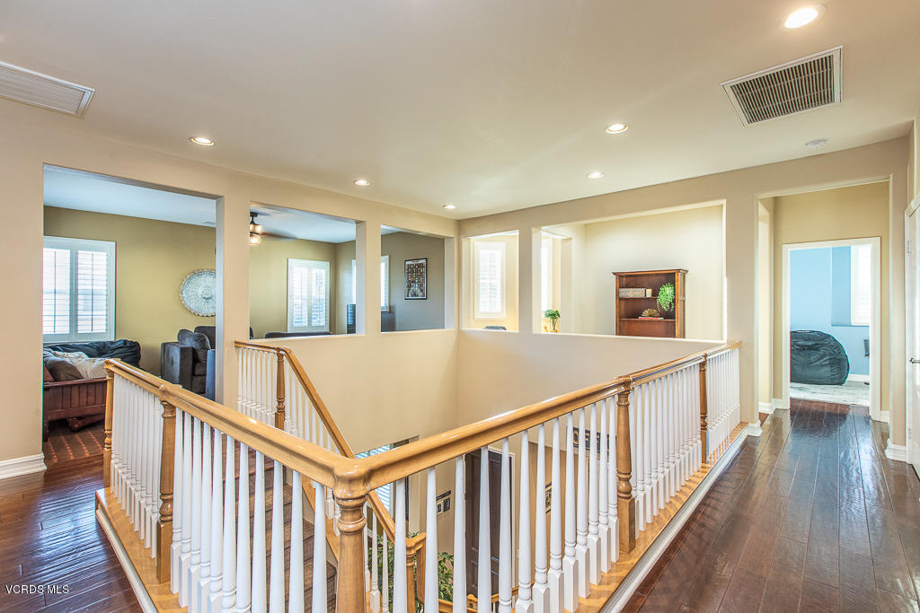 3729 Horizon Ridge Court Simi Valley, CA 93063 - Photo 28 of 70 3729 Horizon Ridge Court - HsH Prod.-54