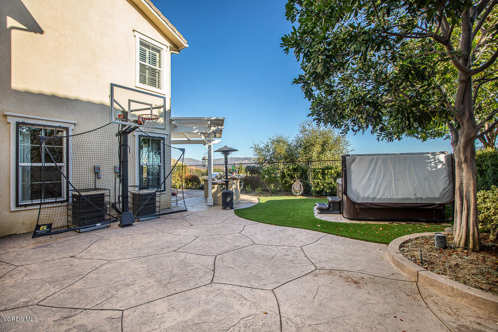 3729 Horizon Ridge Court Simi Valley, CA 93063 - Photo 41 of 70 3729 Horizon Ridge Court - HsH Prod.-27