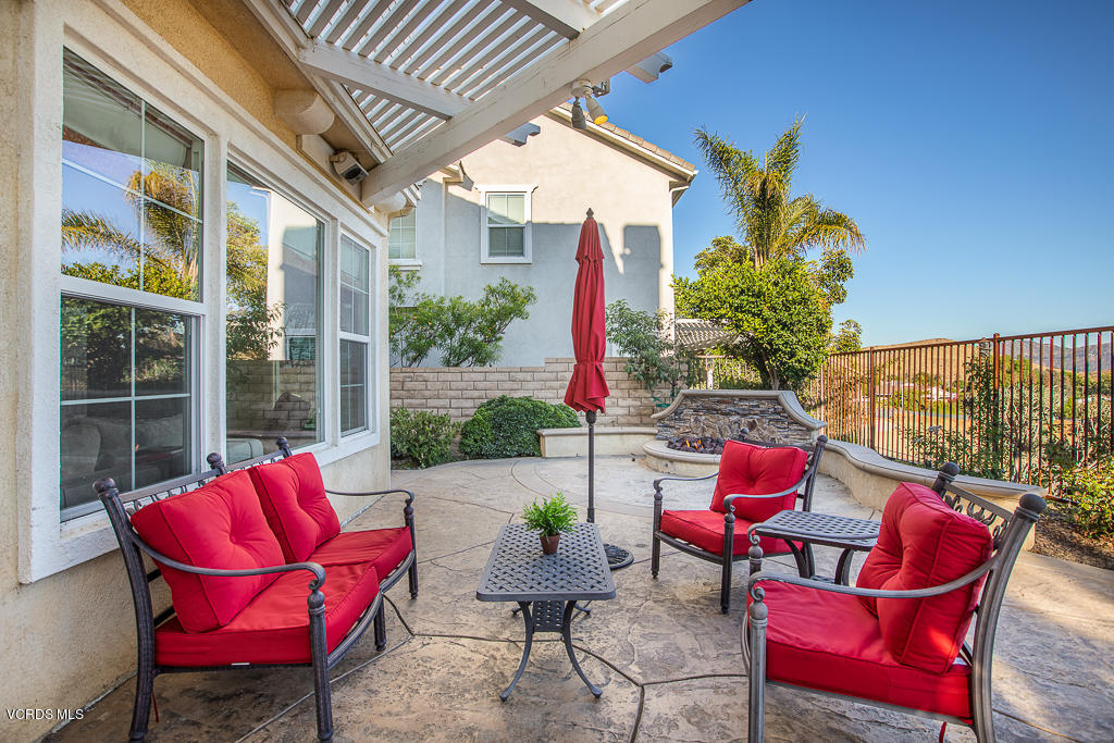 3729 Horizon Ridge Court Simi Valley, CA 93063 - Photo 61 of 70 3729 Horizon Ridge Court - HsH Prod.-32