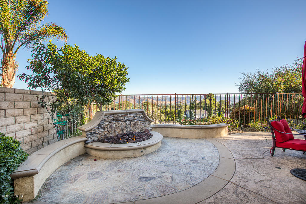 3729 Horizon Ridge Court Simi Valley, CA 93063 - Photo 62 of 70 3729 Horizon Ridge Court - HsH Prod.-33