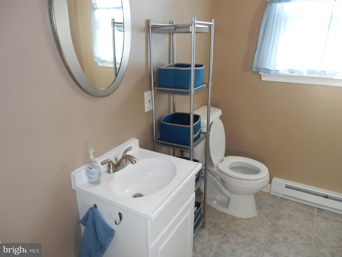 14512 Roddy Road Thurmont, MD 21788 - Photo 11 of 19 Downstairs Bath