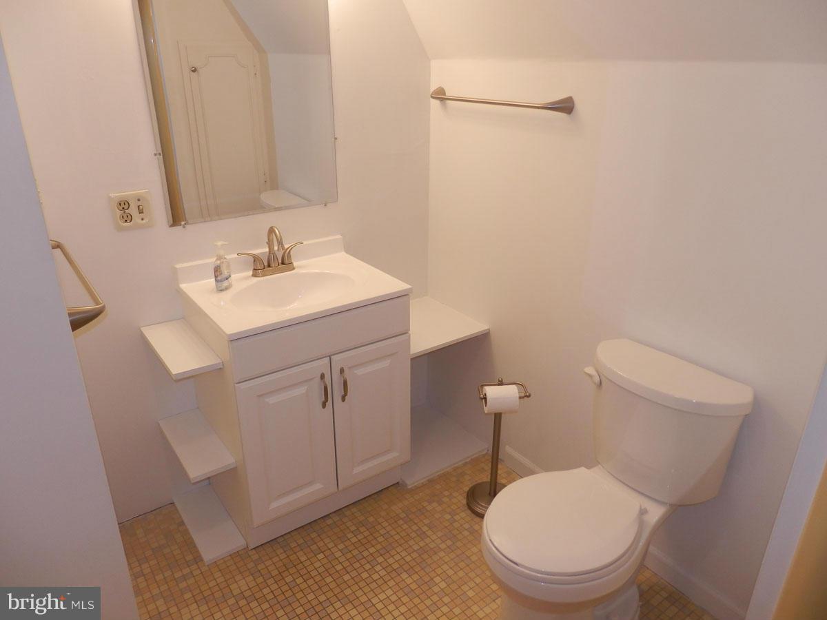14512 Roddy Road Thurmont, MD 21788 - Photo 14 of 19 Upstairs Bathroom