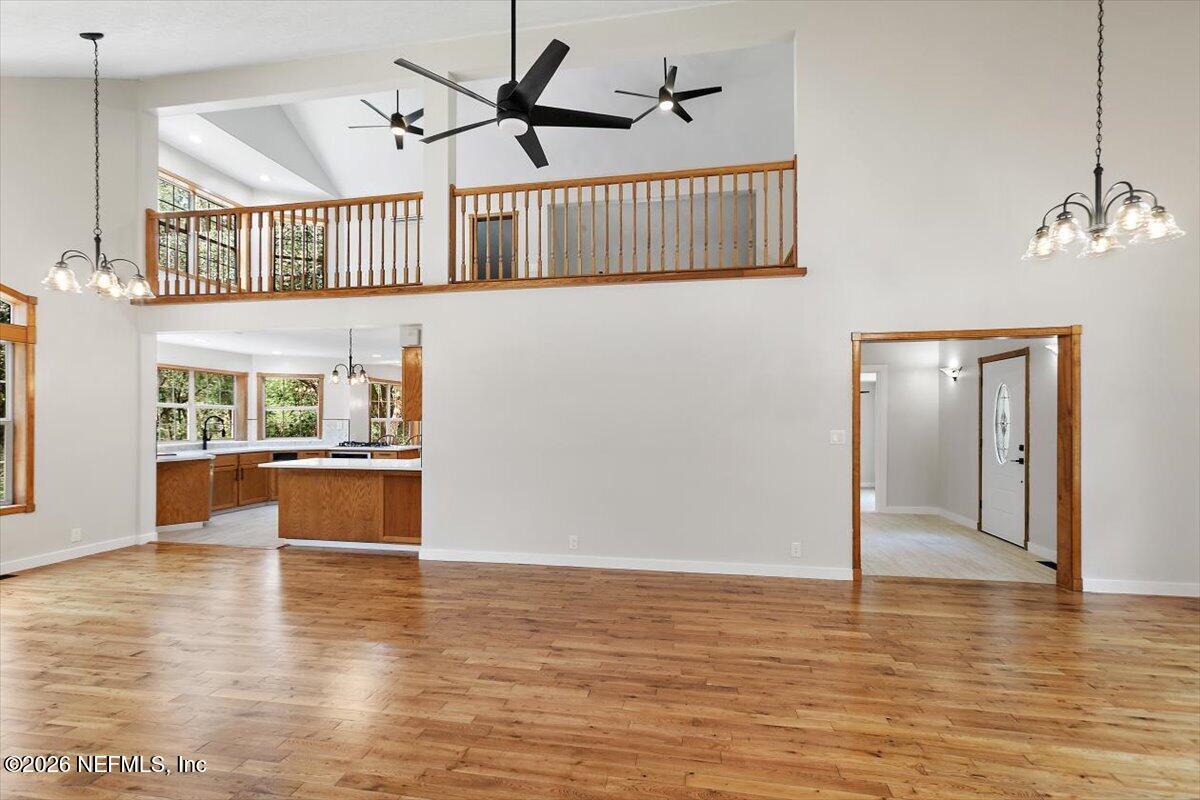 05-Living Room & Dining Room