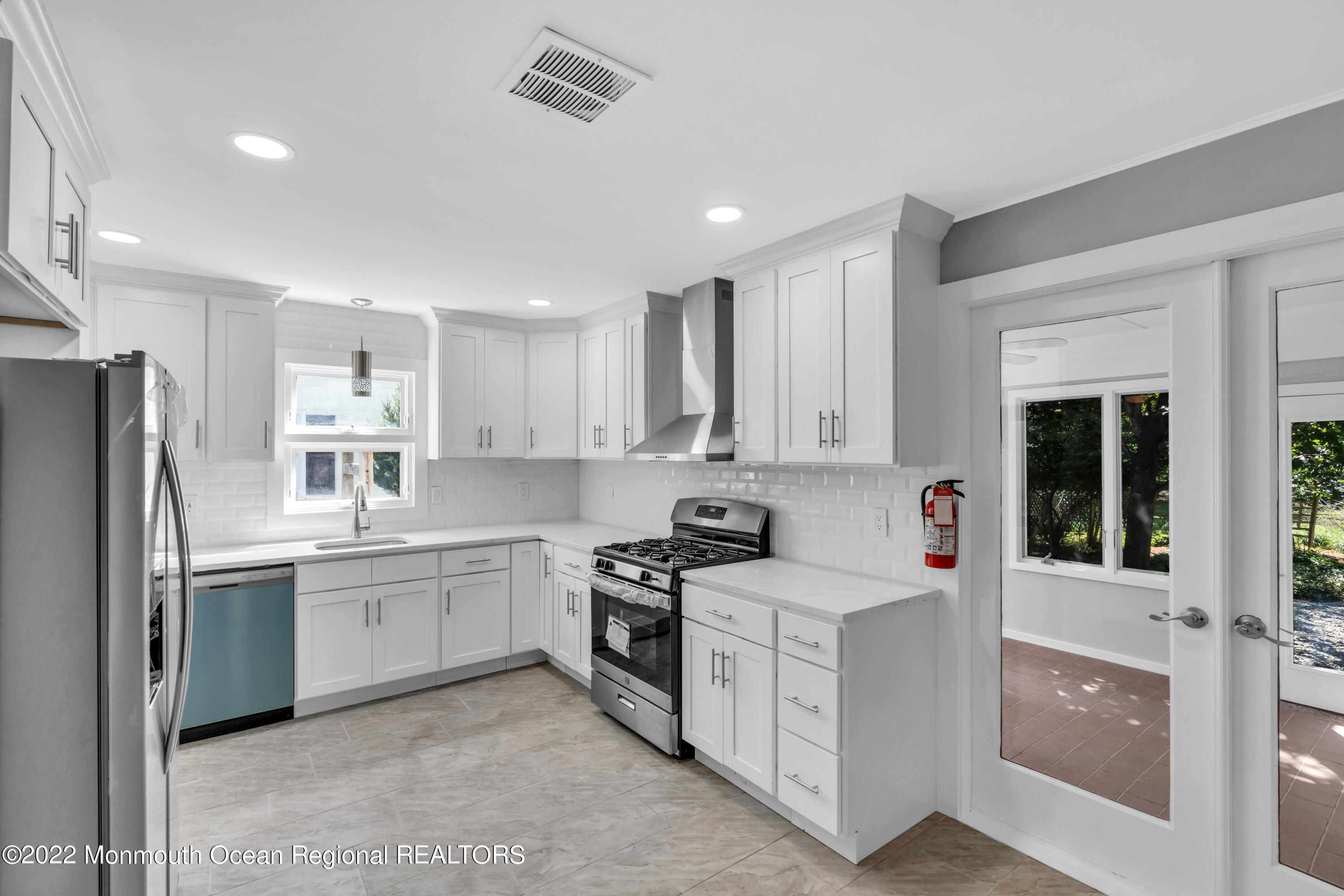 26 Coventry Road Toms River, NJ 08757 - Photo 39 of 56 045_dsc04691