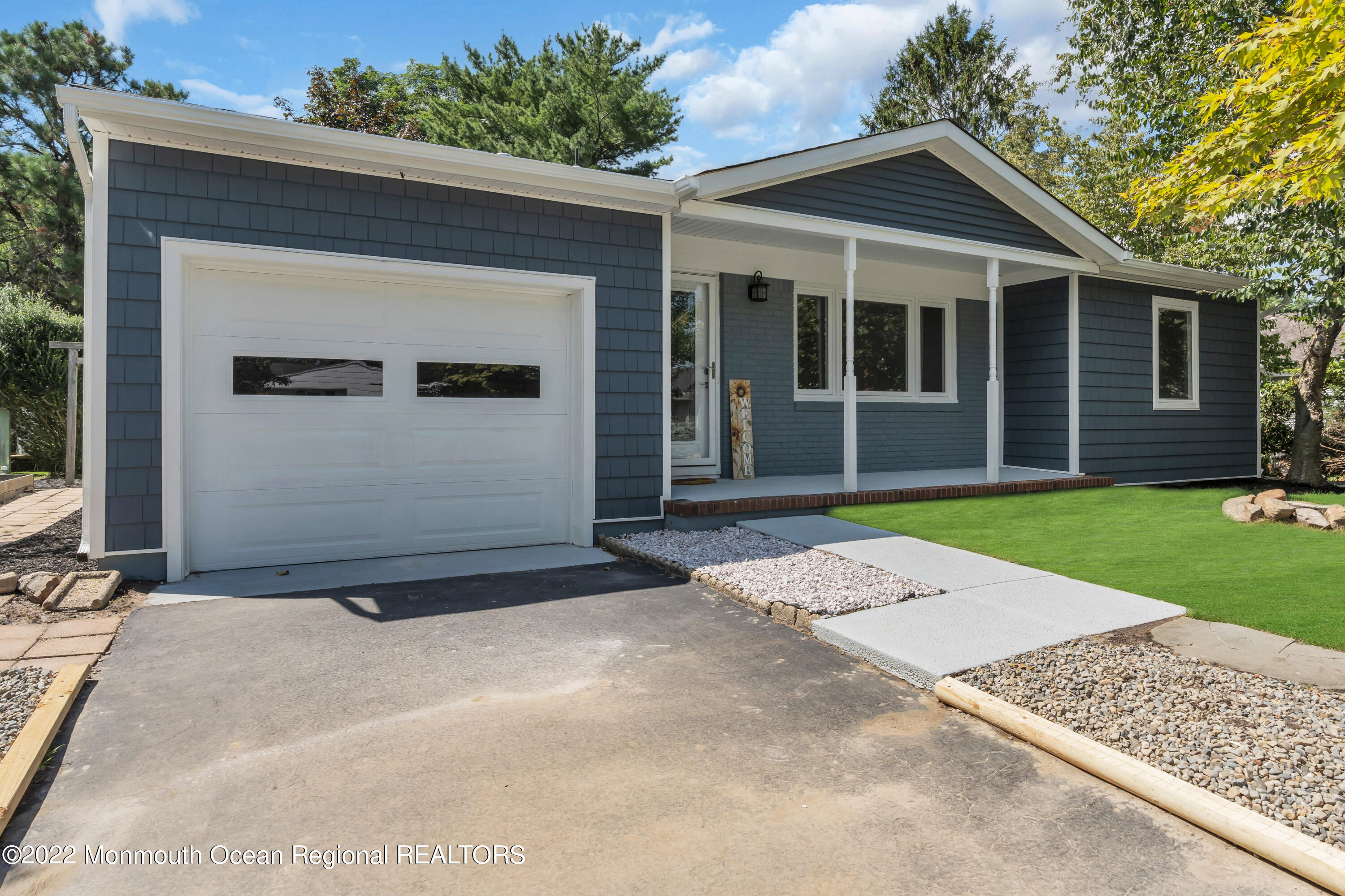 26 Coventry Road Toms River, NJ 08757 - Photo 6 of 56 002_dsc04421-1b
