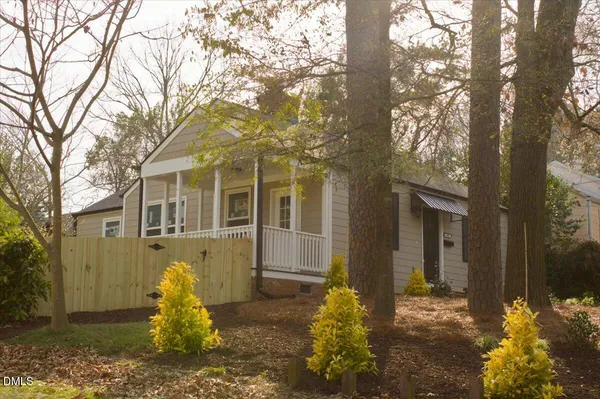 a view of a yard with water heater