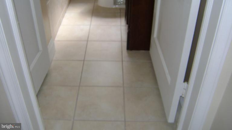 5504 Leith Road Baltimore, MD 21239 - Photo 9 of 27 Bath (Master)