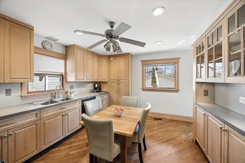 $595,000 | 624 South Taylor Avenue, Oak Park, IL 60304