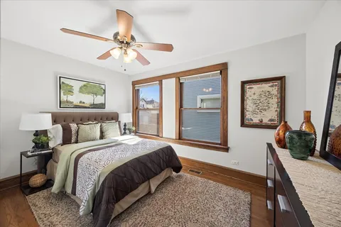 $595,000 | 624 South Taylor Avenue, Oak Park, IL 60304