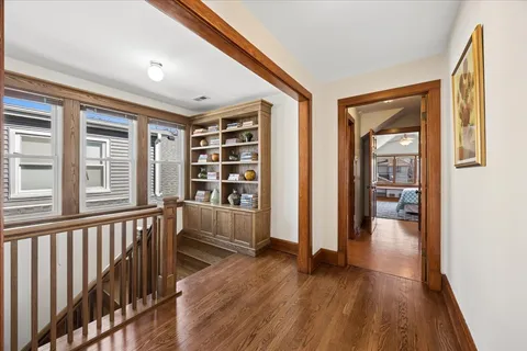 $595,000 | 624 South Taylor Avenue, Oak Park, IL 60304