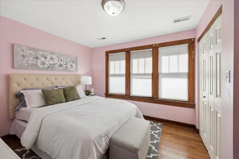 $595,000 | 624 South Taylor Avenue, Oak Park, IL 60304