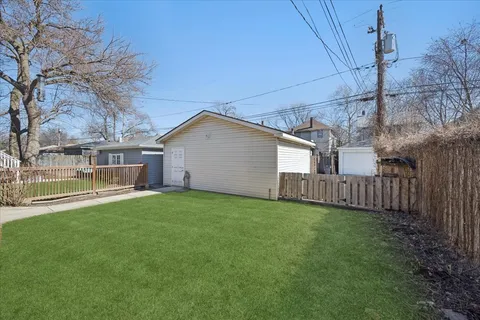 $595,000 | 624 South Taylor Avenue, Oak Park, IL 60304