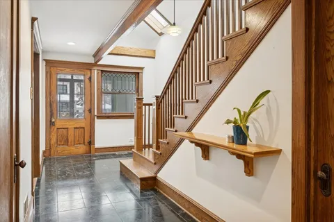 $595,000 | 624 South Taylor Avenue, Oak Park, IL 60304