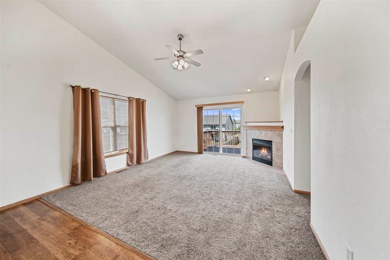 155 Watercress Road North Liberty, IA 52317 - Photo 4 of 24 Gallery Image 4