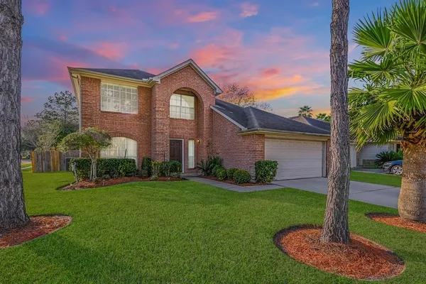 $2,400 | 11830 Hueco Tanks Drive, Sugar Land, TX 77498