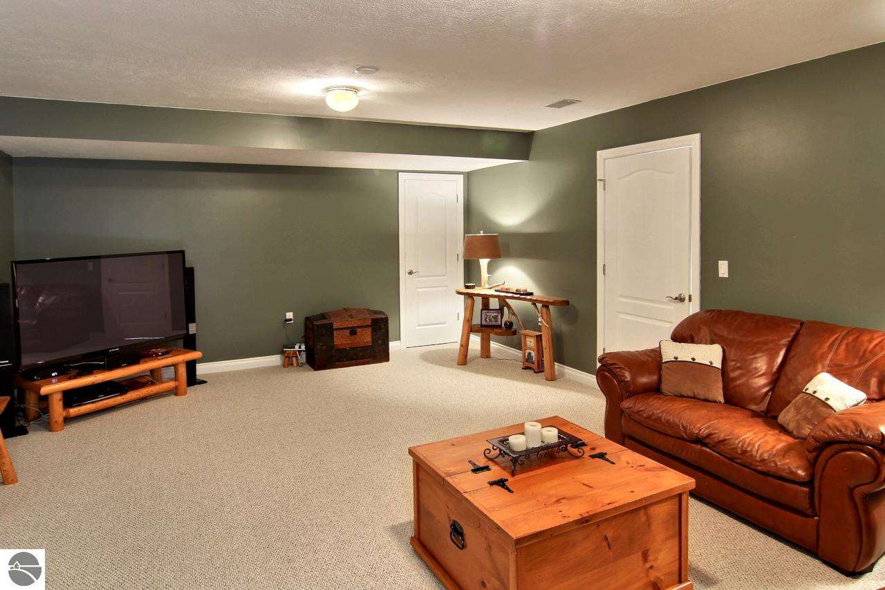 2822-2810 Devils Dive Road Traverse City, MI 49686 - Photo 22 of 44 1777643-21.JPG
