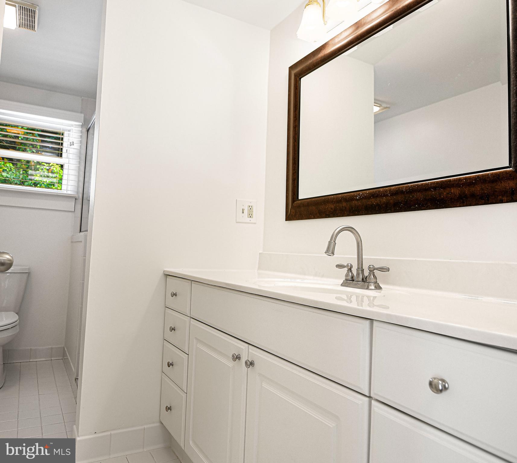8724 Littlewood Road Baltimore, MD 21234 - Photo 20 of 30 Hall bath