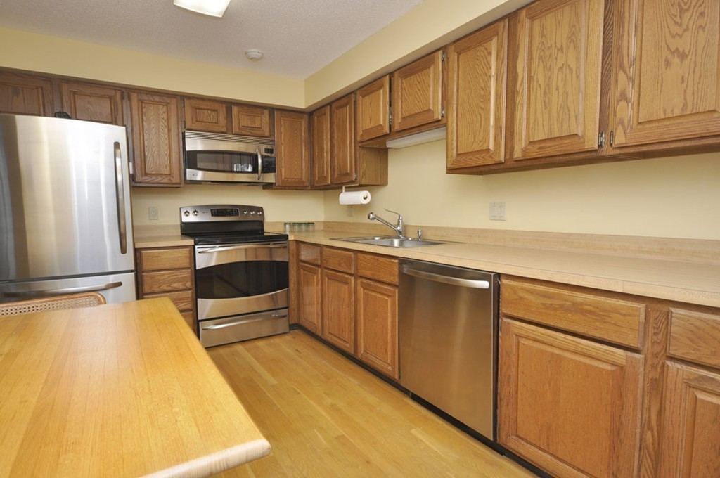 3602 Woodbridge Road, Unit 3602 Peabody, MA 01960 - Photo 4 of 28 Gallery Image 4