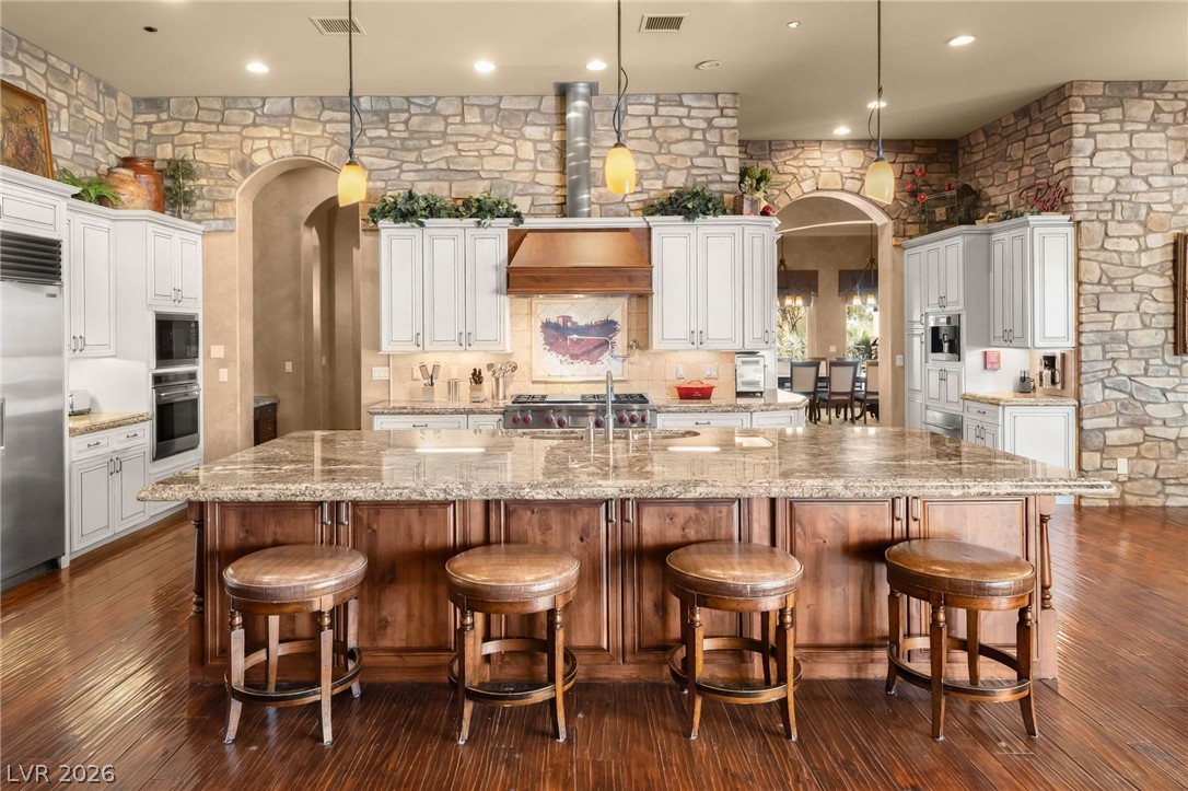 1065 Kratzer Circle Henderson, NV 89002 - Photo 11 of 62