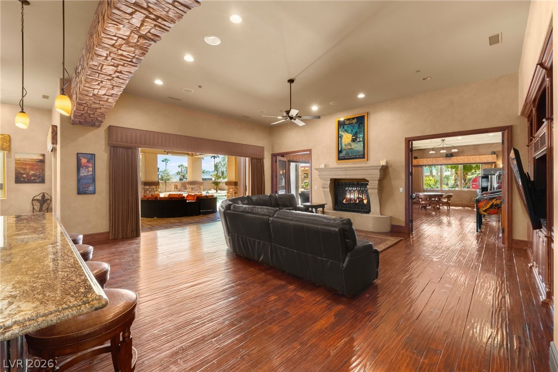 1065 Kratzer Circle Henderson, NV 89002 - Photo 16 of 62
