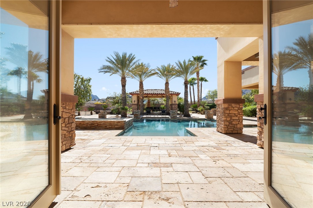 1065 Kratzer Circle Henderson, NV 89002 - Photo 22 of 62