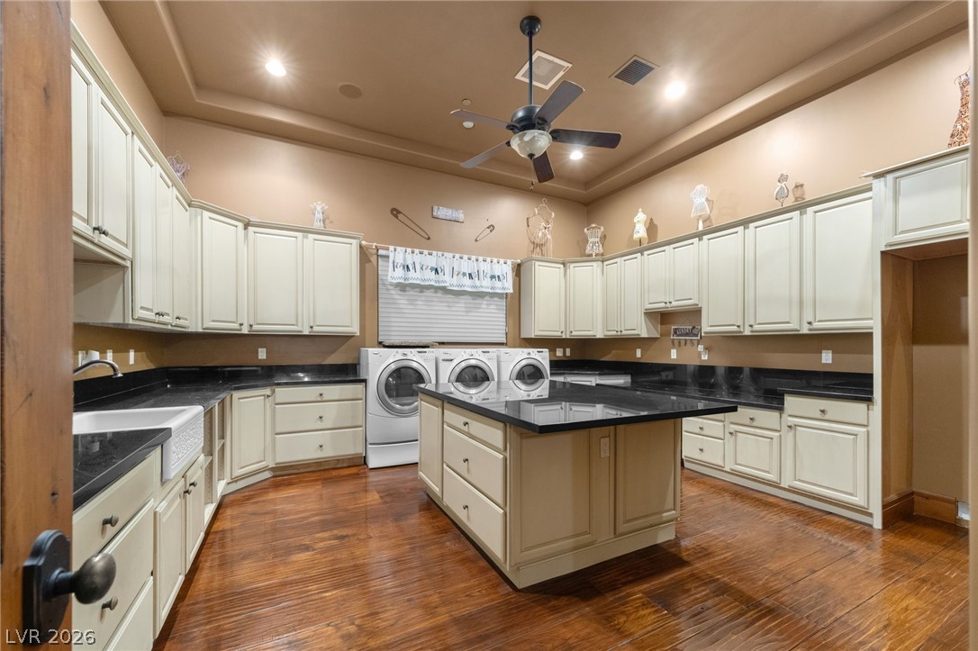 1065 Kratzer Circle Henderson, NV 89002 - Photo 34 of 62