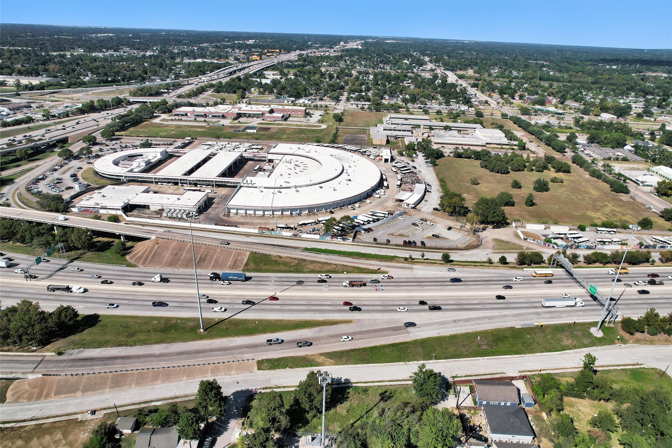 4844 Sayers Street Houston, TX 77026 - Photo 15 of 20 a view of a city
