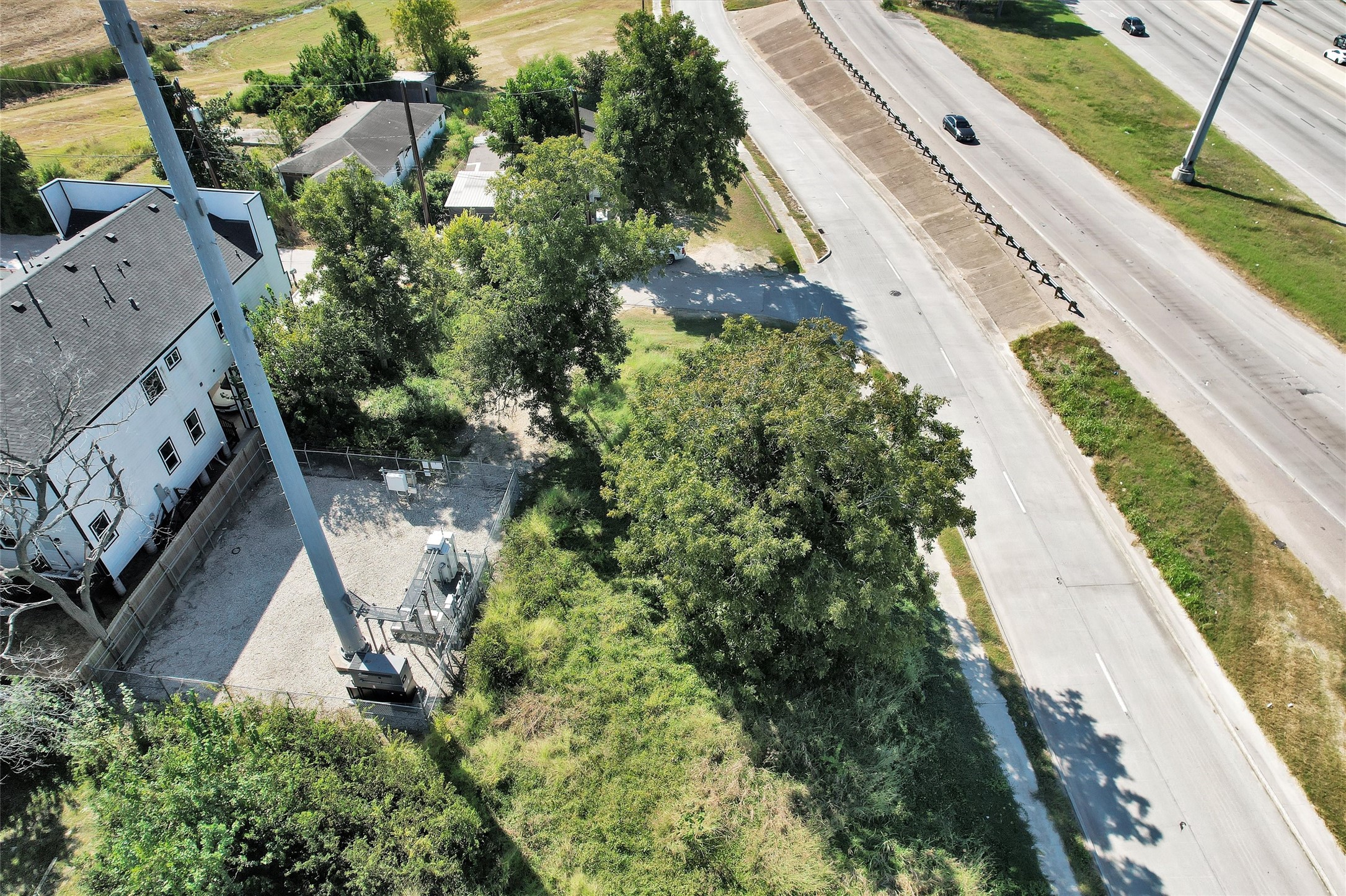 4844 Sayers Street Houston, TX 77026 - Photo 6 of 20 a view of a yard with potted plants
