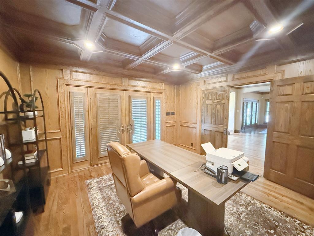 1026 Farm To Market Road 131 Denison, TX 75020 - Photo 7 of 40 a living room with furniture