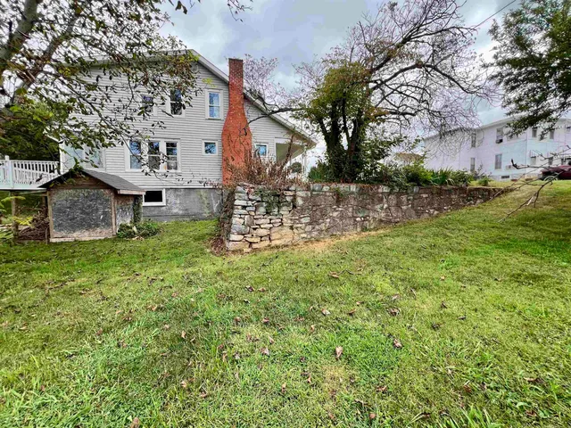 $215,000 | 411 Shenandoah Avenue, Shenandoah, VA 22849