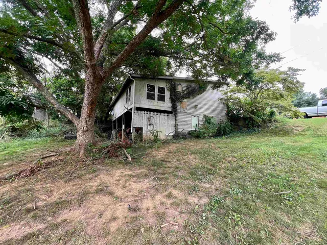 $215,000 | 411 Shenandoah Avenue, Shenandoah, VA 22849