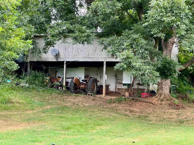 $215,000 | 411 Shenandoah Avenue, Shenandoah, VA 22849