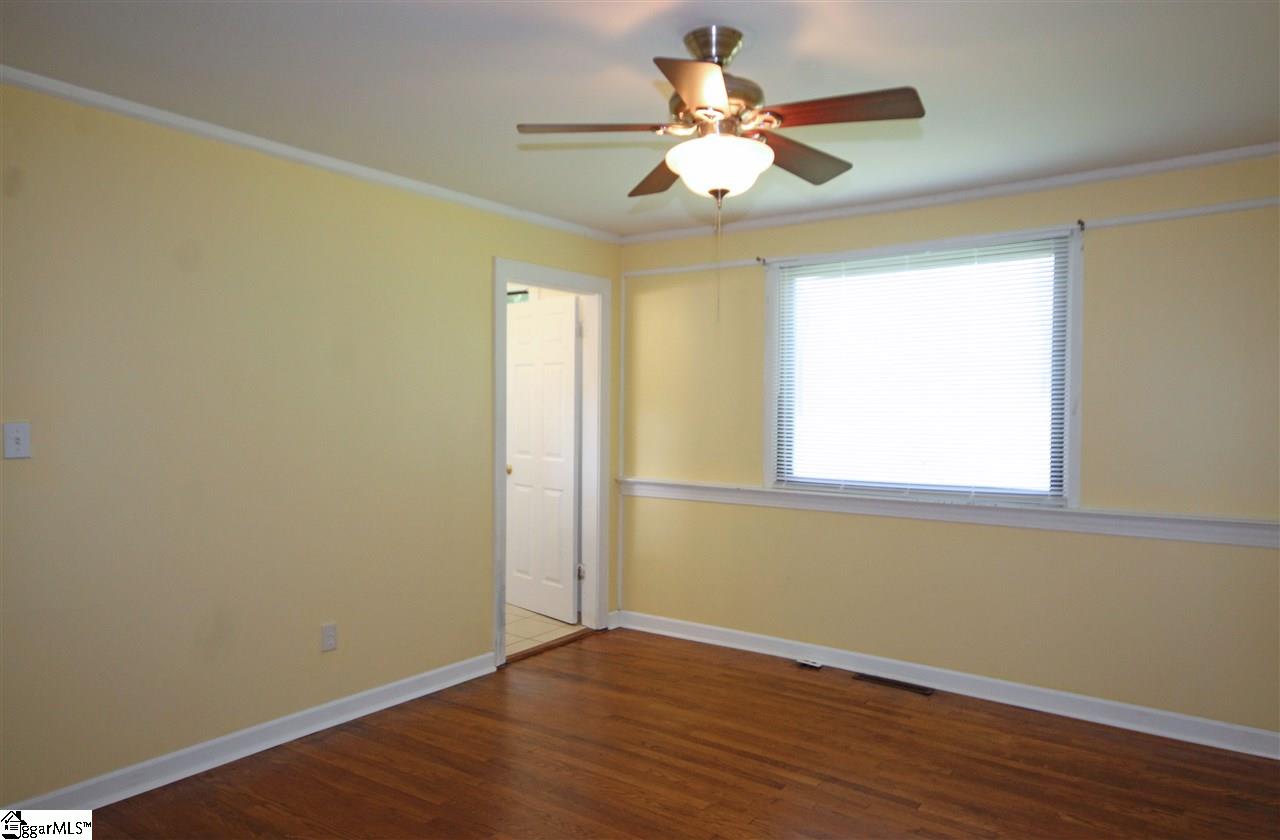 215 Woodside Road Simpsonville, SC 29680 - Photo 8 of 18