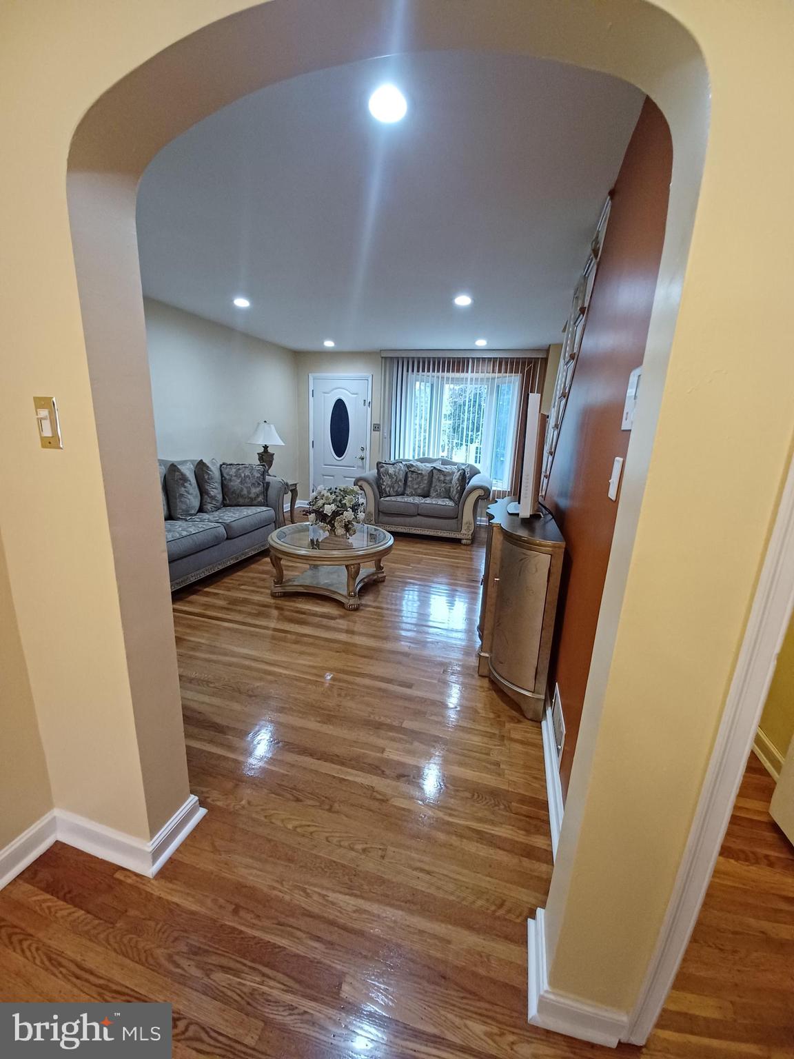 1614 Merribrook Road Philadelphia, PA 19151 - Photo 5 of 23 Gallery Image 5