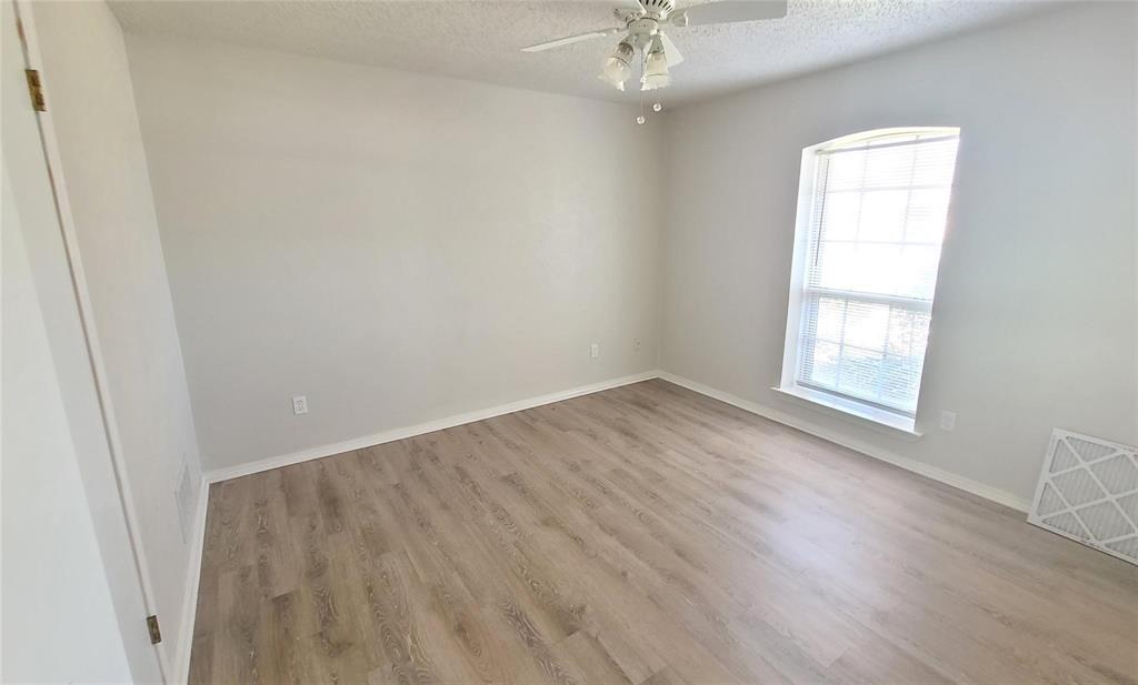 7519 Ravenswood Road Granbury, TX 76049 - Photo 25 of 37