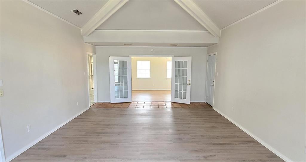 7519 Ravenswood Road Granbury, TX 76049 - Photo 7 of 37