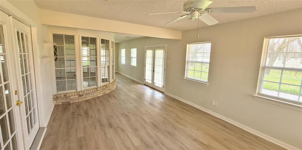 7519 Ravenswood Road Granbury, TX 76049 - Photo 9 of 37