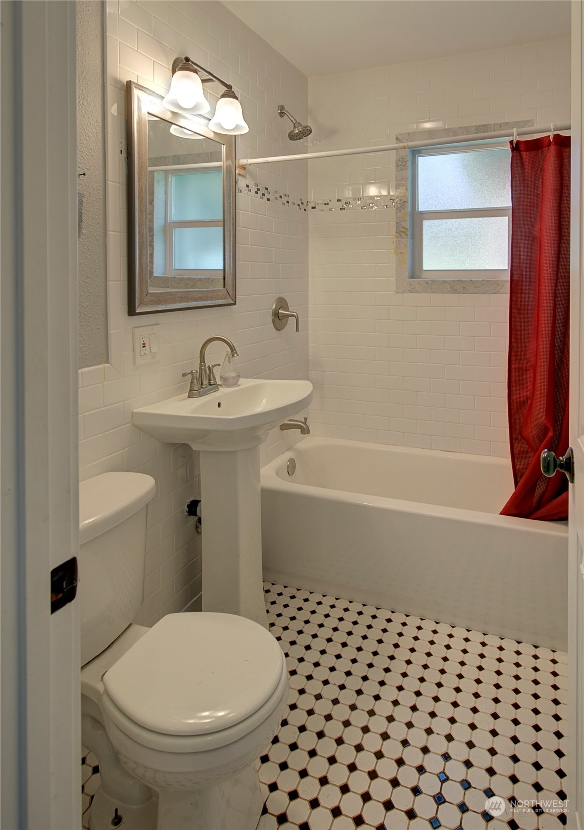 112 Leutz Road Aberdeen, WA 98520 - Photo 13 of 24 Gallery Image 13