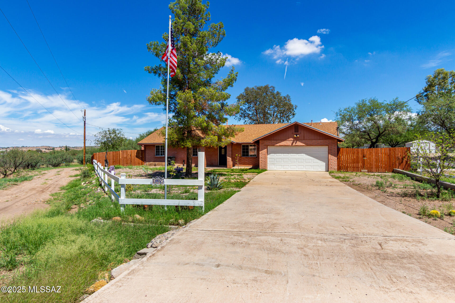 1065 Pelo Court Rio Rico, AZ 85648 - Photo 5 of 36