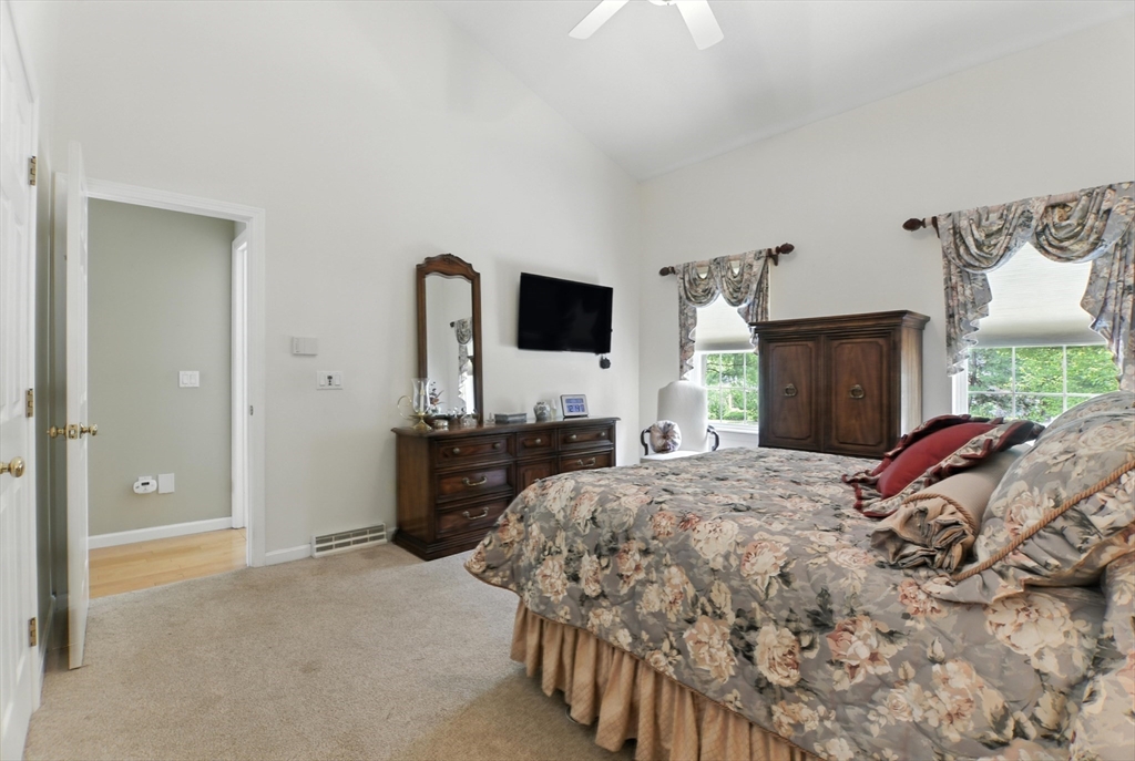 17 Castle Hills Road, Unit G Agawam, MA 01001 - Photo 20 of 41 Gallery Image 20