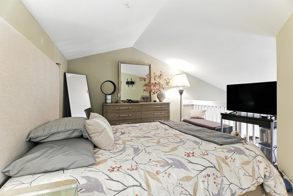 17 Castle Hills Road, Unit G Agawam, MA 01001 - Photo 28 of 41 Gallery Image 28