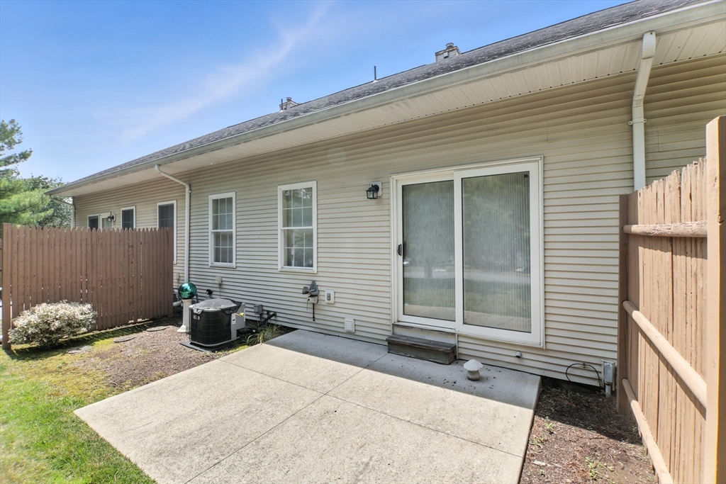 17 Castle Hills Road, Unit G Agawam, MA 01001 - Photo 36 of 41 Gallery Image 36