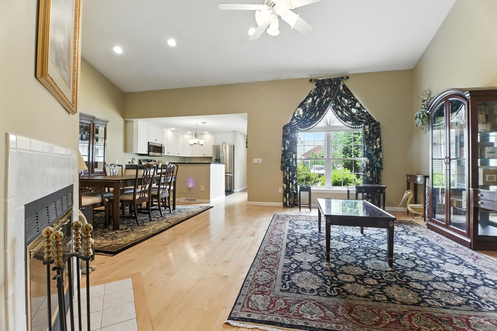 17 Castle Hills Road, Unit G Agawam, MA 01001 - Photo 10 of 41 Gallery Image 10