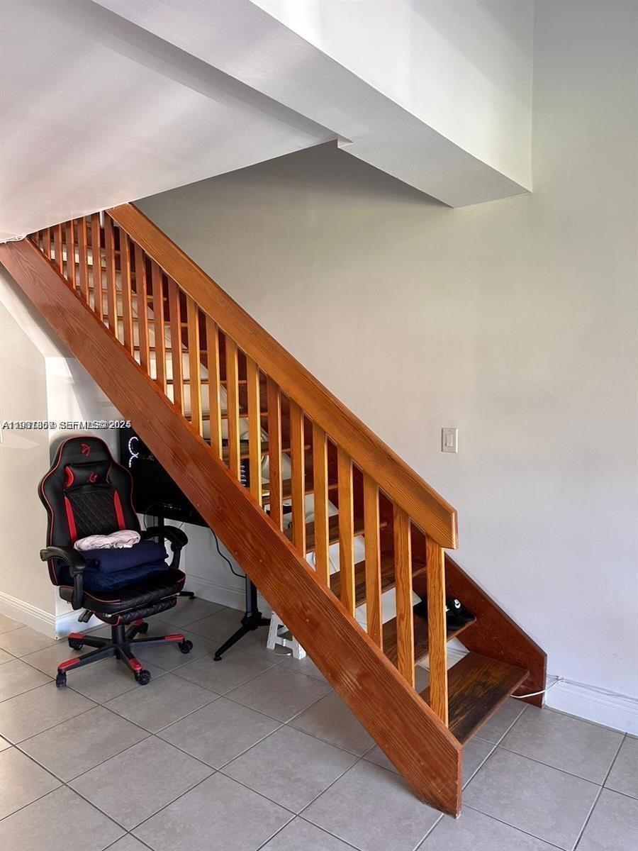 18101 Northwest 68th Avenue, Unit C202 Hialeah, FL 33015 - Photo 6 of 9