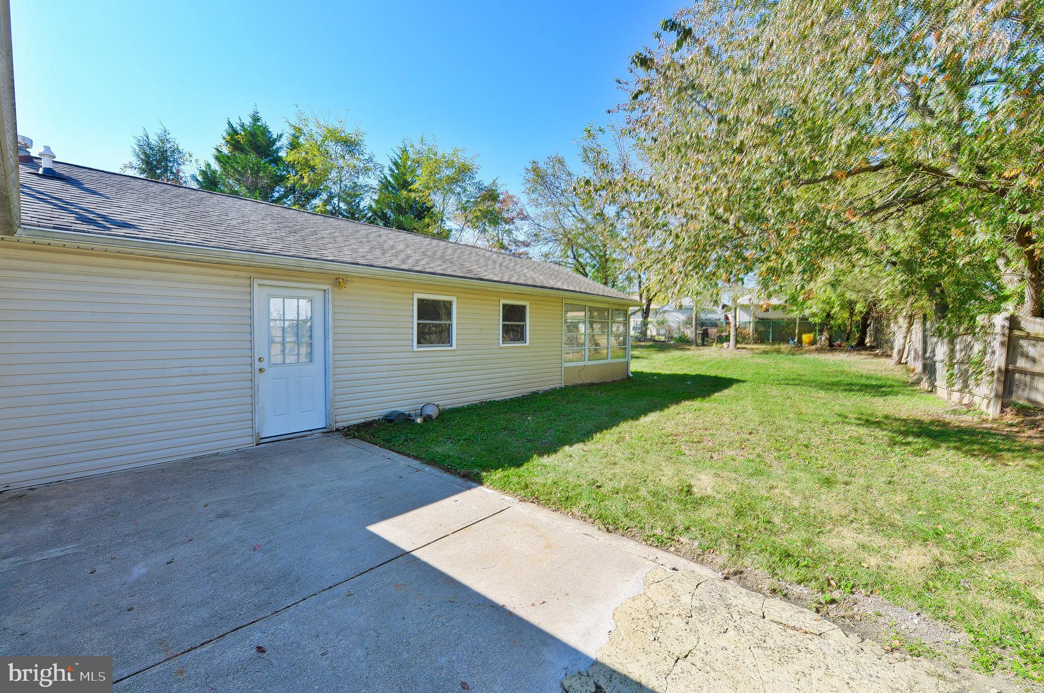 50 Linden Road Burlington, NJ 08016 - Photo 24 of 25 Side Patio