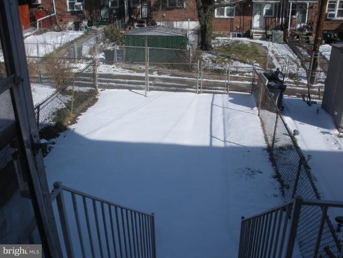 2719 North Rosedale Street Baltimore, MD 21216 - Photo 6 of 20 Back yard